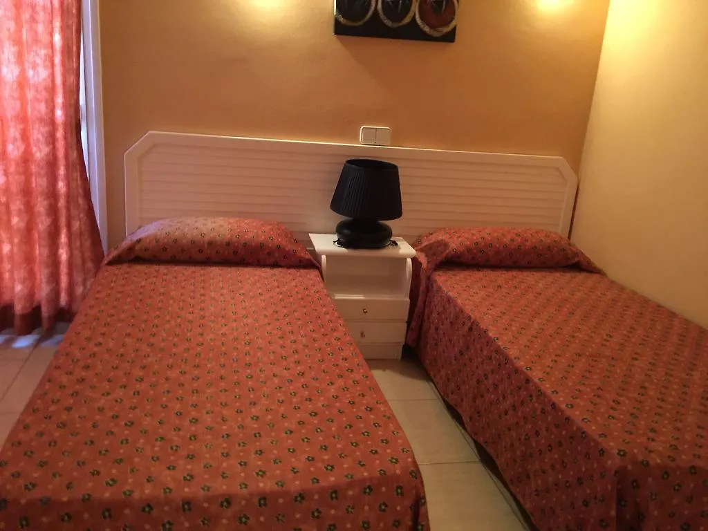 אדחה Yucca Park Aparthotel 3*,  ספרד
